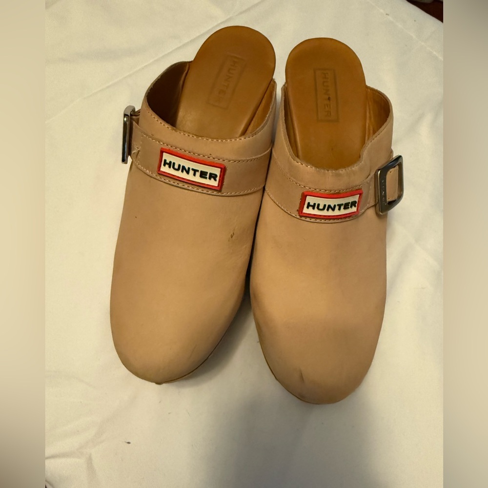 Hunter Beige Clogs with Buckle Accent
